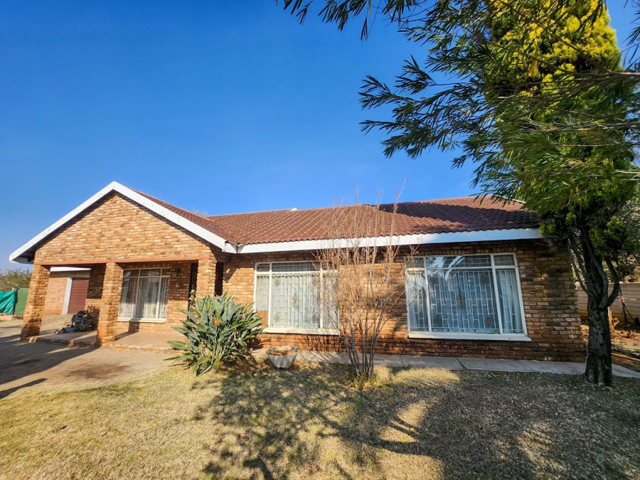 3 Bedroom Property for Sale in Stilfontein Ext 4 North West